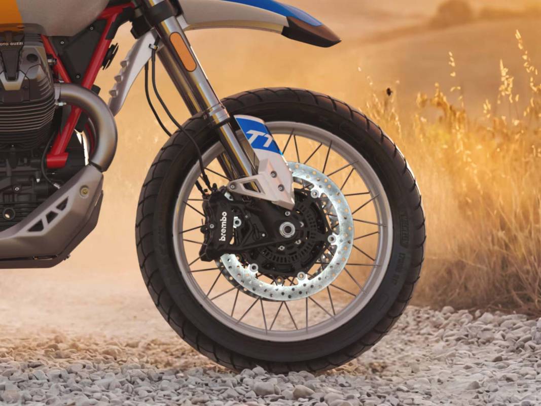 millepercento-concessionaria-moto-provincia-como-motoguzzi-v85tt-7