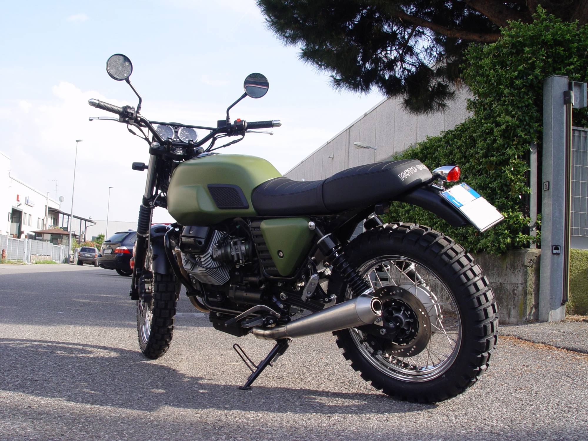 V7 Scrambler g