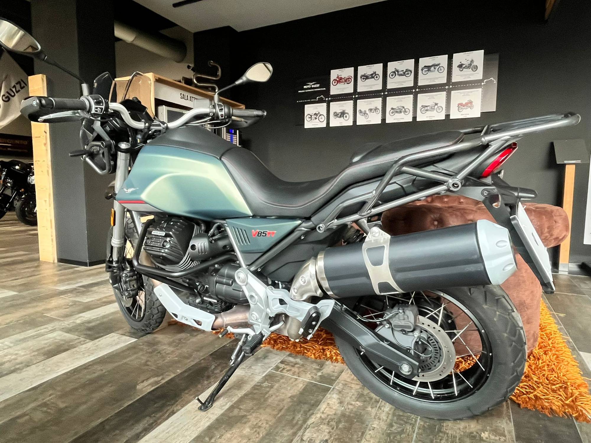 V85TT b