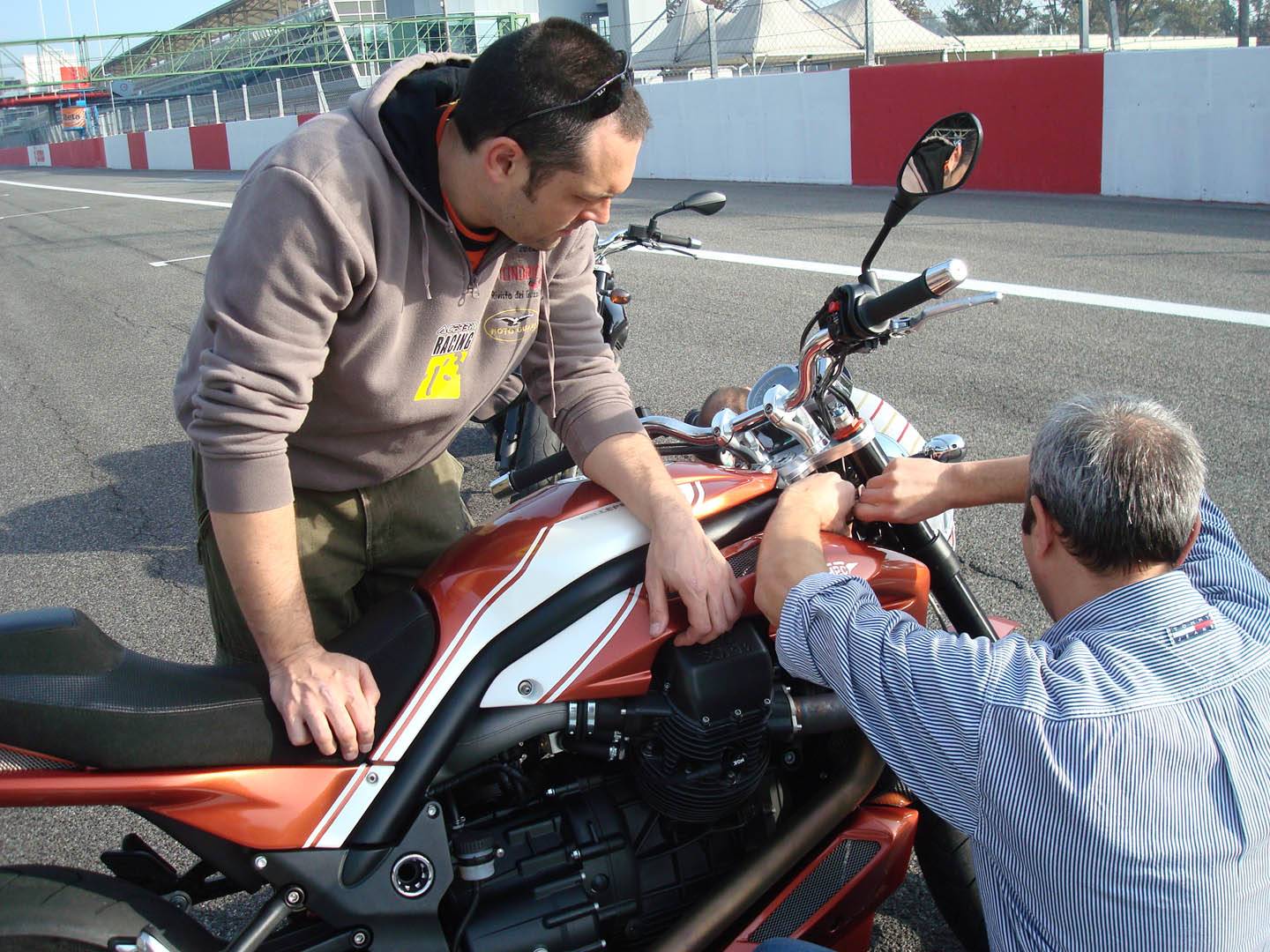 Stefano-Perego-Giuseppe-Ghezzi-Moto-Guzzi-MILLEPERCENTO-BB1