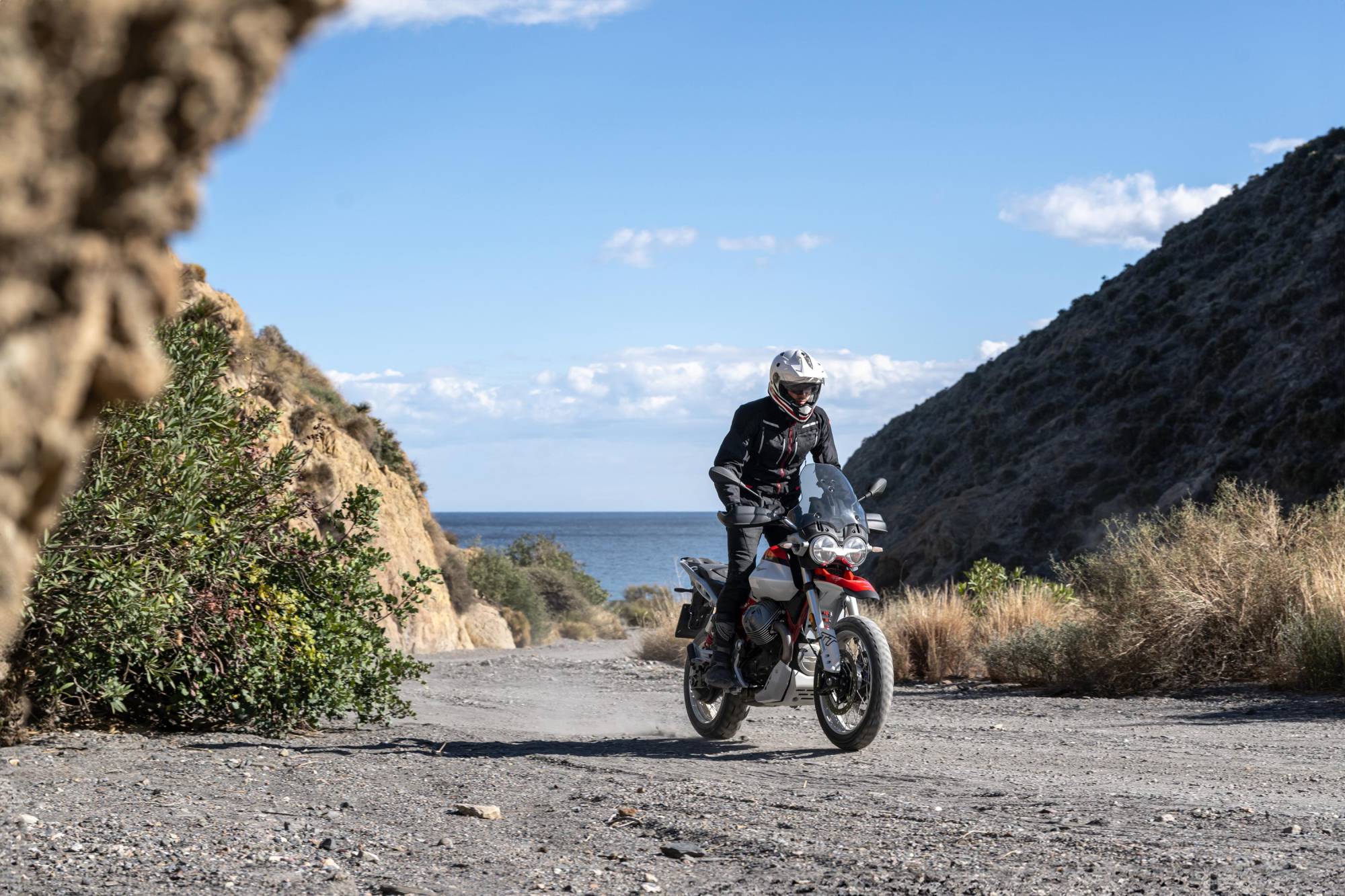 moto-guzzi-v85-tt-2024-millepercento-9
