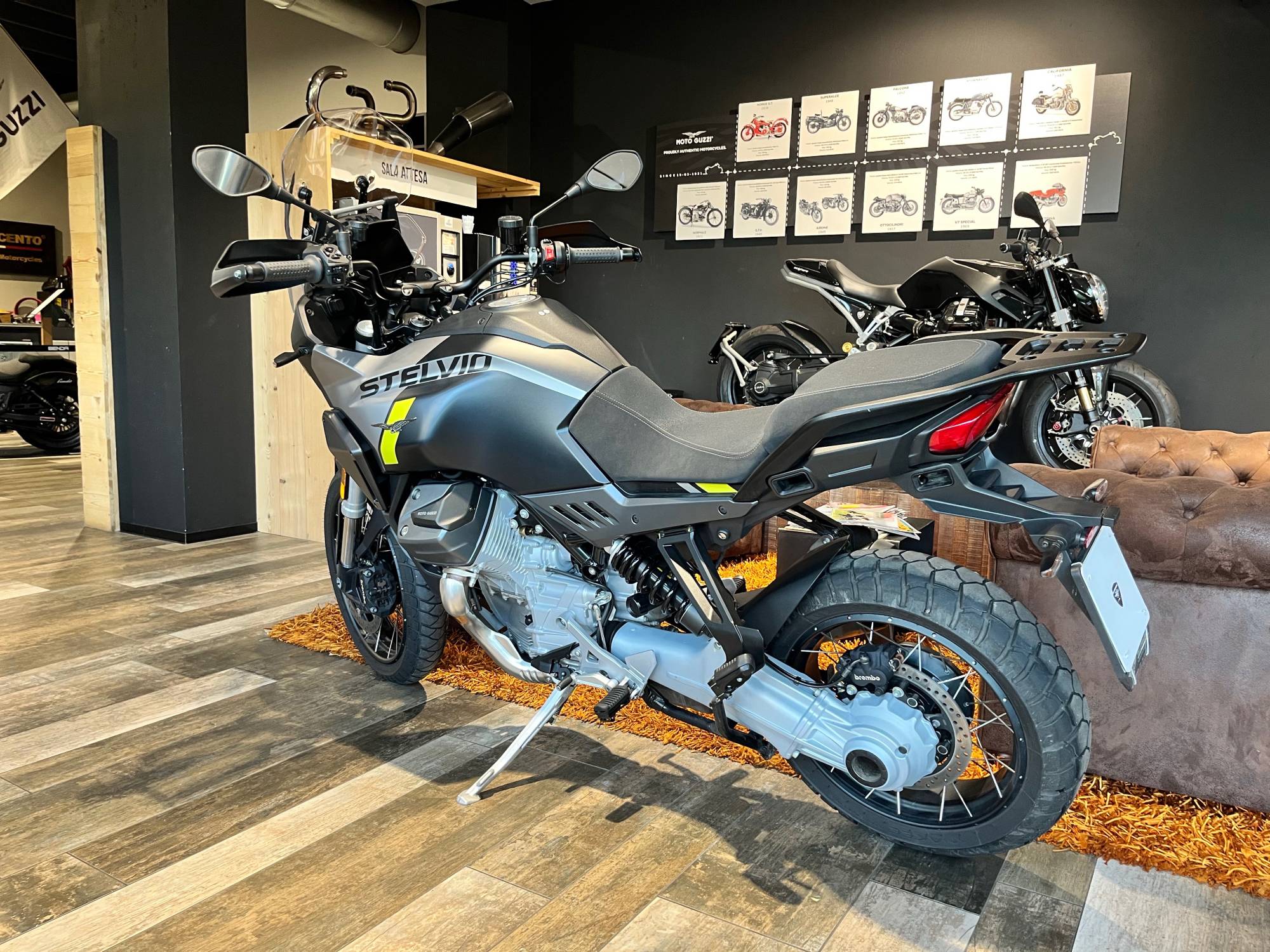 stelvio v100 b