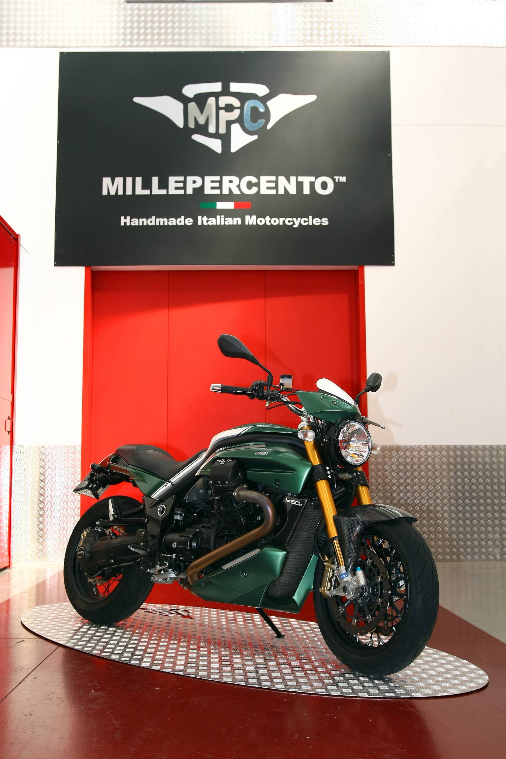 Moto-Guzzi-Millepercento-BB1-110