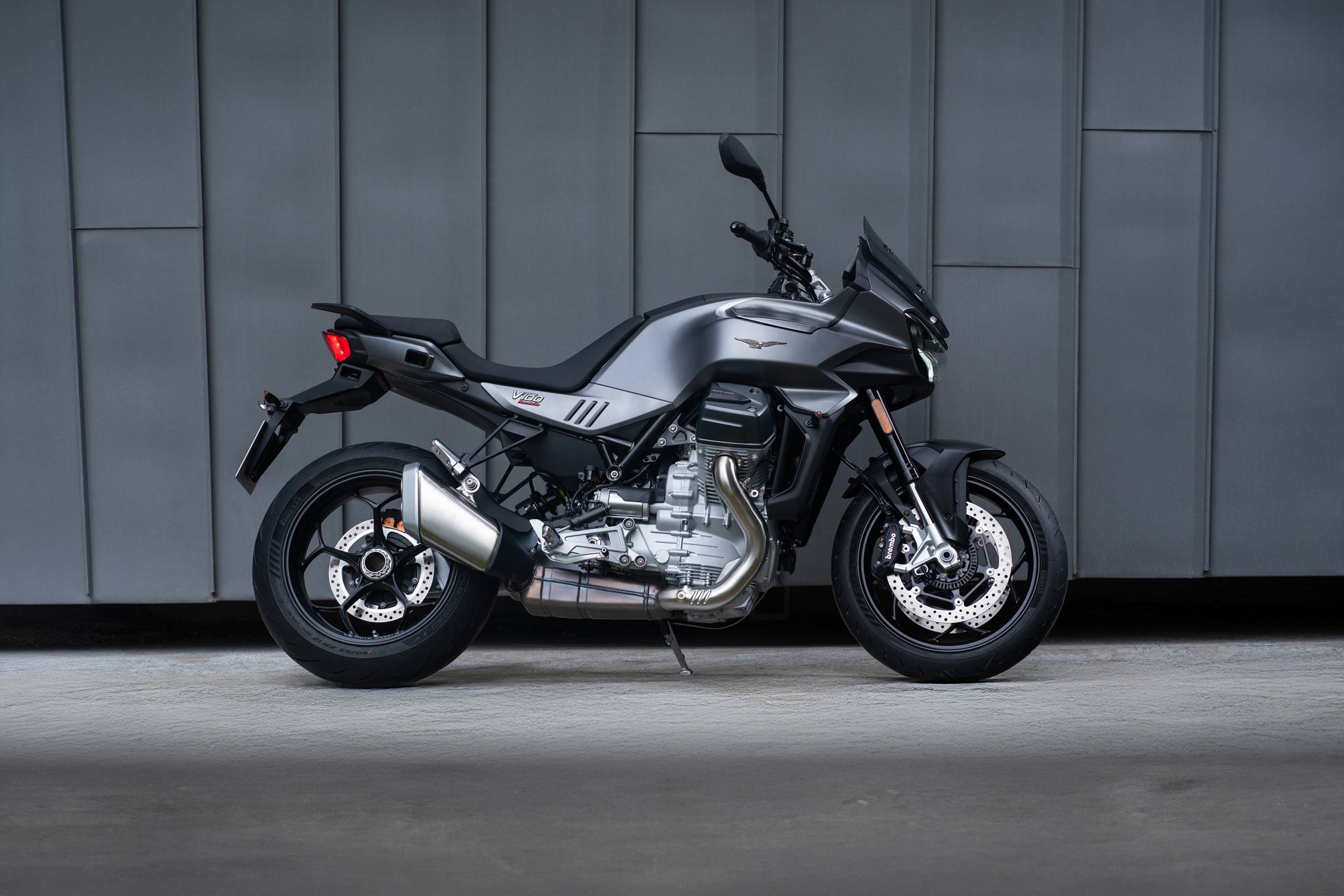 millepercento-motoguzzi-v100-mandello-grigio-titanio