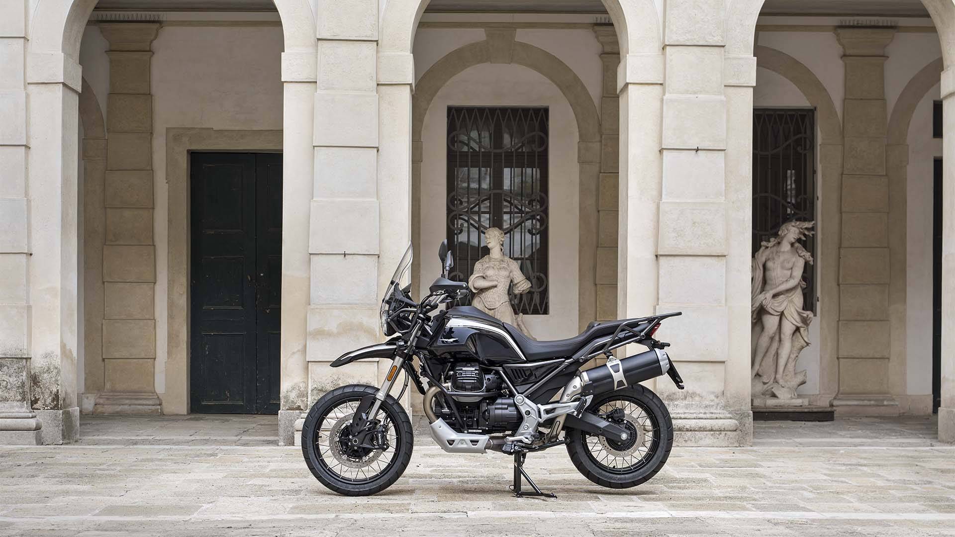 Moto-Guzzi-Millepercento-MotoGuzzi_V85_website-2022_AMBIENTATE_1920x1080_1