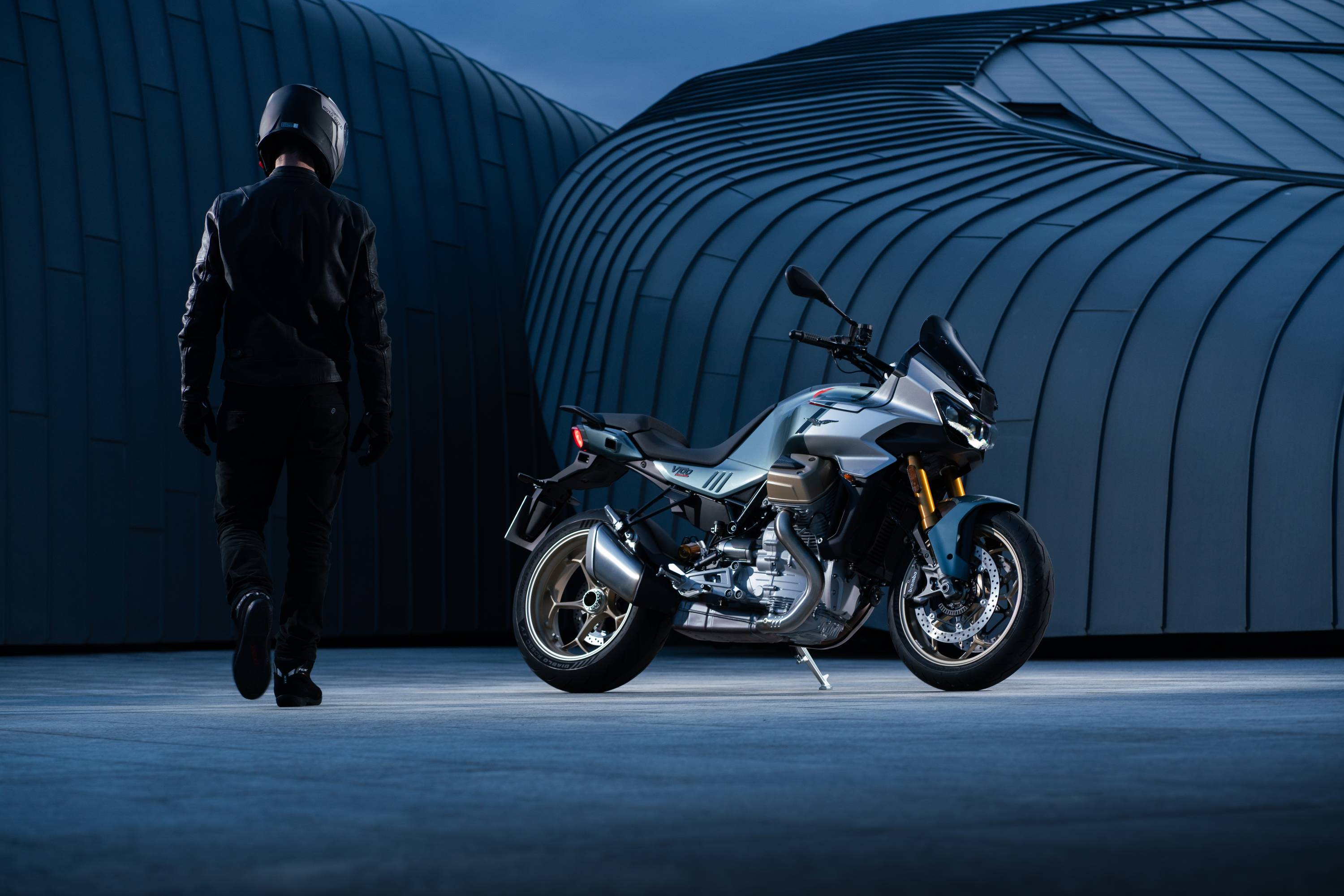 millepercento-motoguzzi-v100-mandello-s-verde-ghiaccio-header