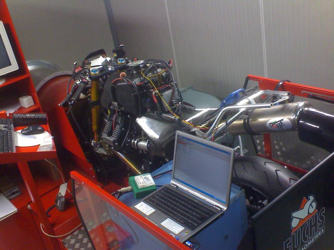 millepercento-banco-prova-Moto-Guzzi