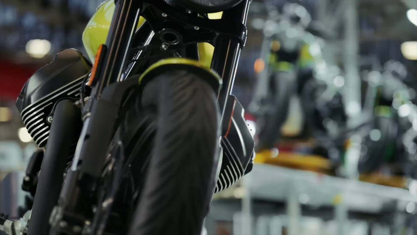 millepercento-motoguzzi-v7sport-verde-legnano